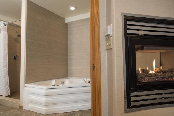 Holiday Inn Express South Lake Tahoe image 13